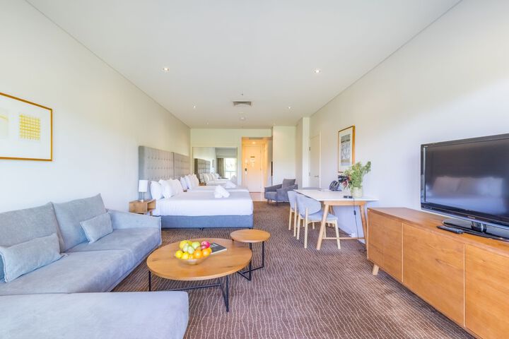 Room 15 of 73