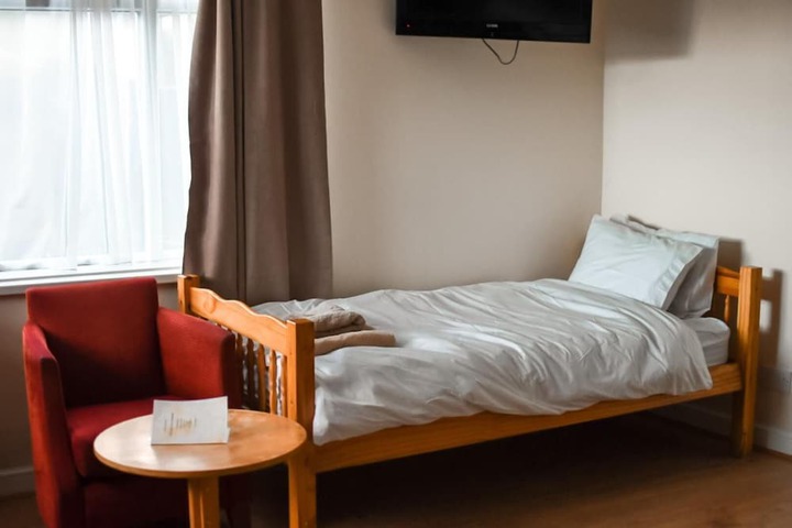 Room 10 of 26