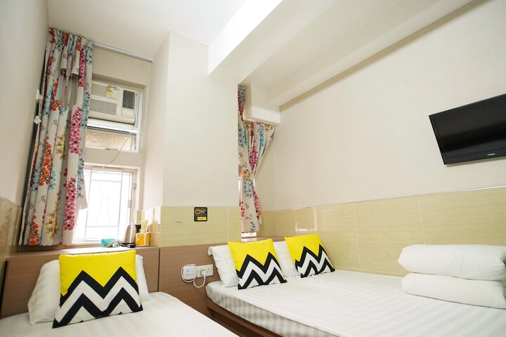 Room 58 of 195