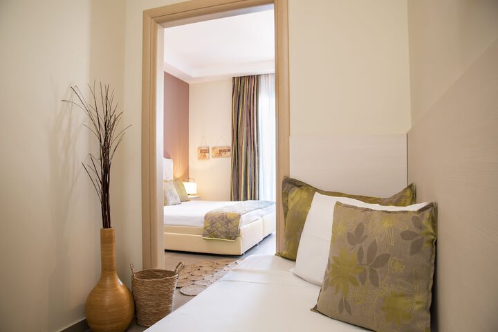 Room 14 of 88