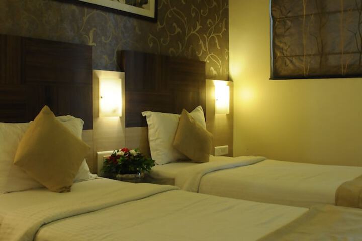 Room 21 of 53