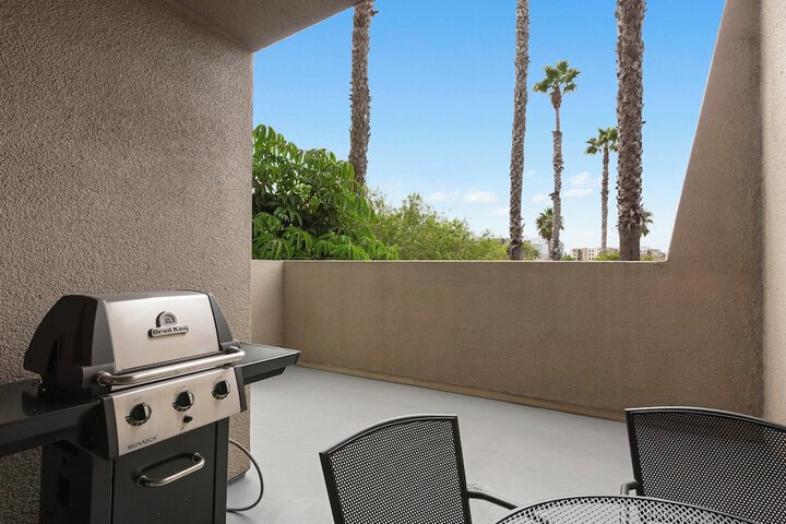 Terrace/Patio 36 of 38