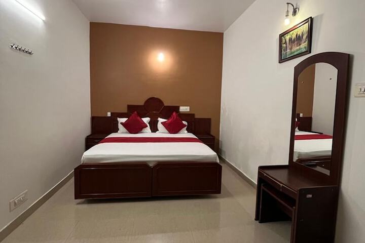 Hotel 8 of 17