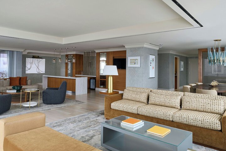 Room 41 of 173