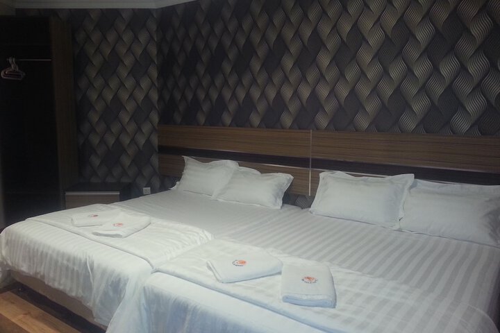 Room 12 of 41