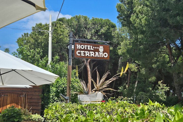 Hotel 54 of 65