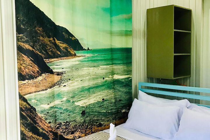 Room 4 of 55
