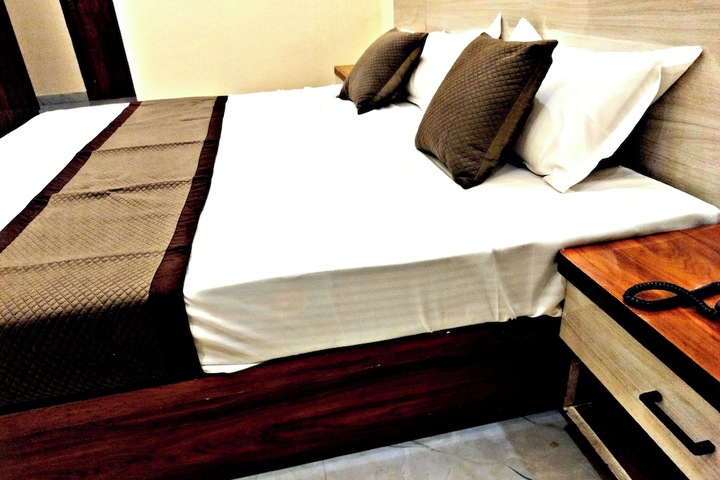 Room 18 of 47