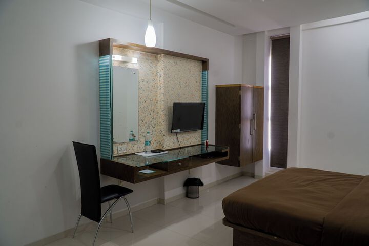 Room 35 of 86