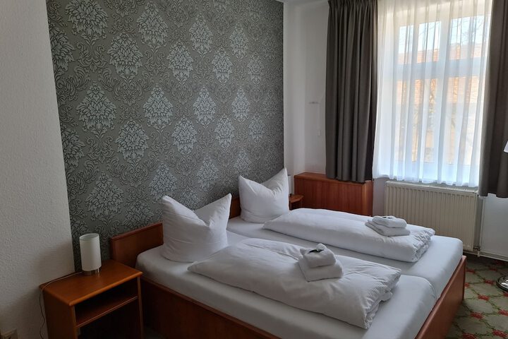Room 3 of 57