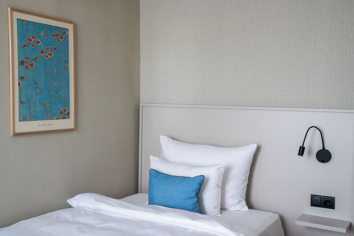 Room 5 of 27
