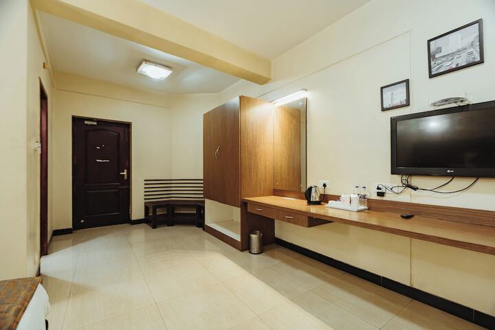 Room 14 of 30