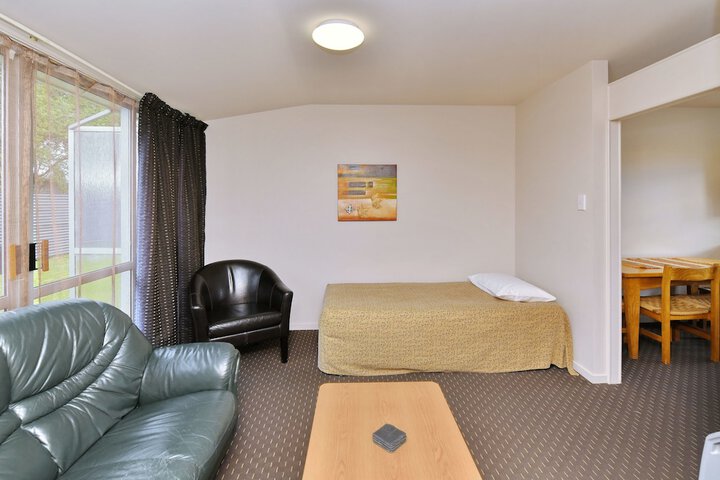 Room 38 of 64