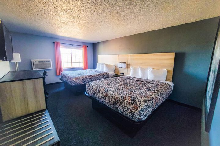Room 6 of 23