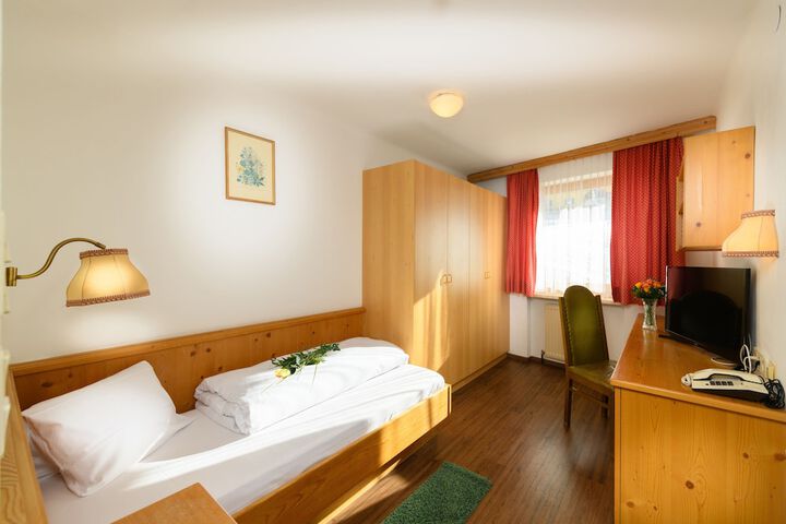 Room 10 of 58