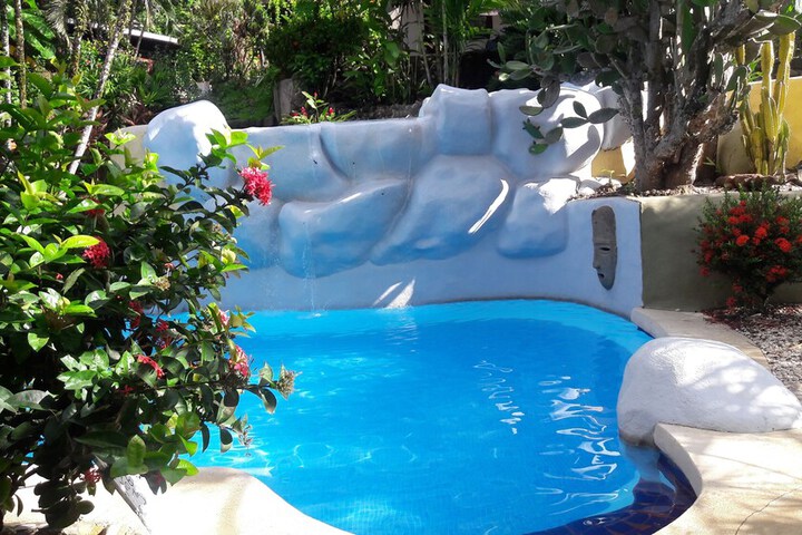 Pool 54 of 111