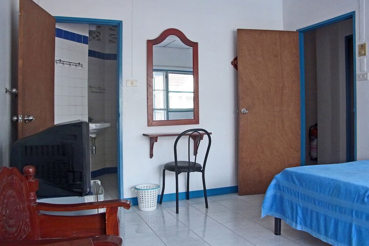 Room 14 of 70
