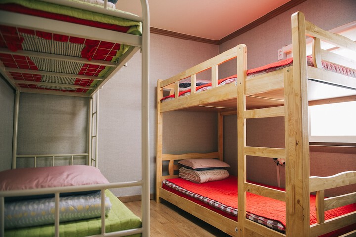 Room 3 of 95
