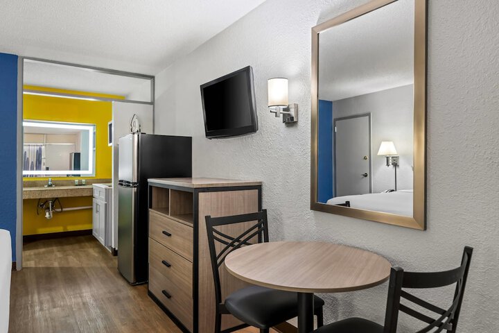 Room 20 of 40