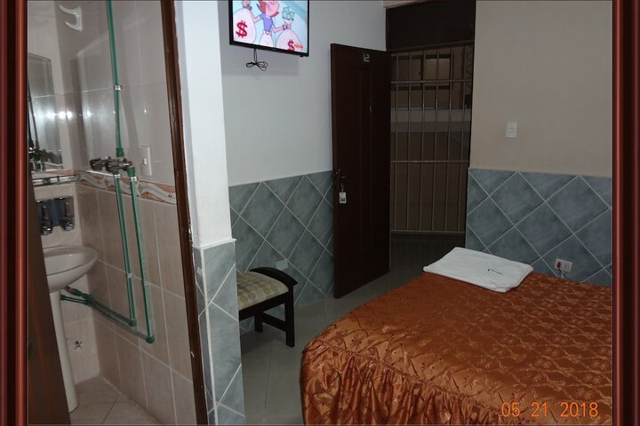 Room 2 of 39