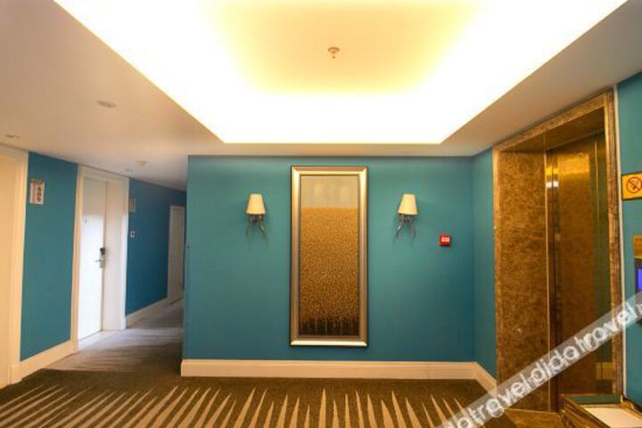 Hotel Interior 5 of 24