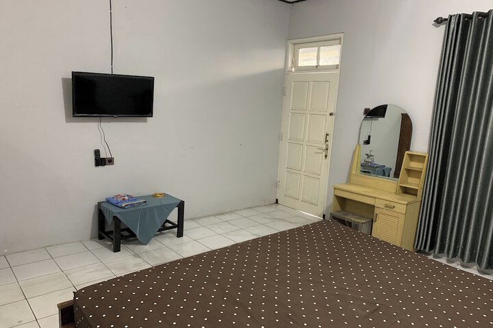 Room 25 of 59