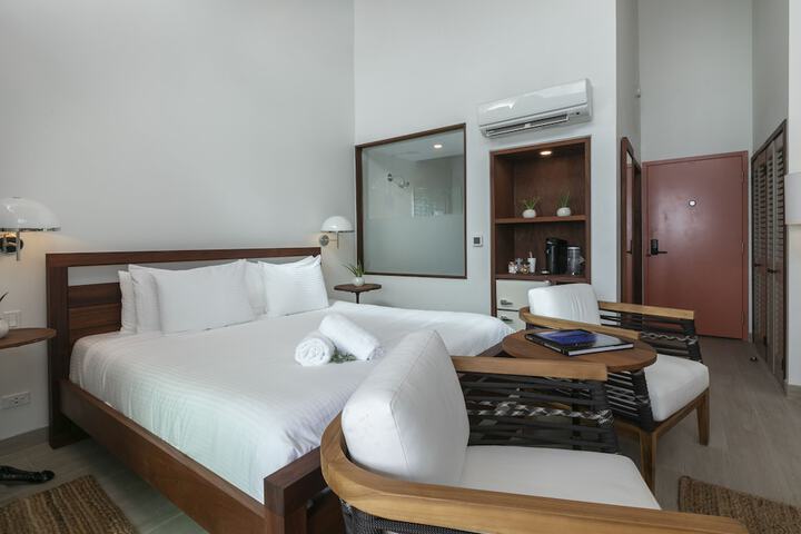 Room 3 of 27