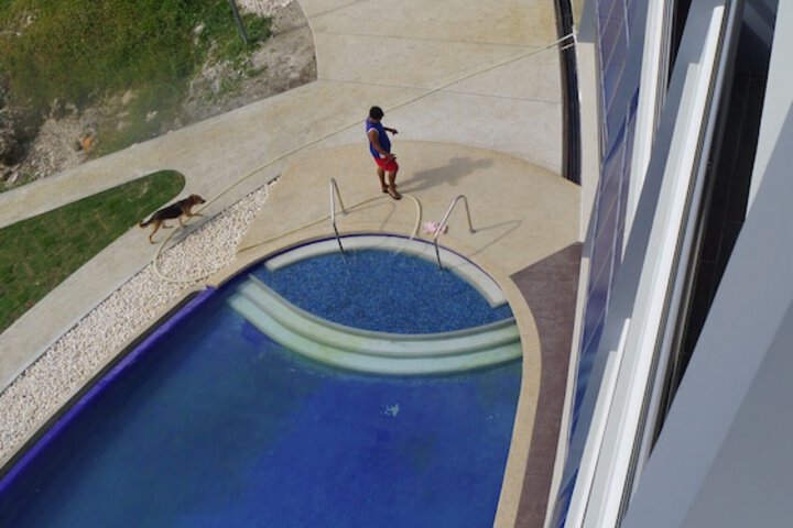 Pool 21 of 34