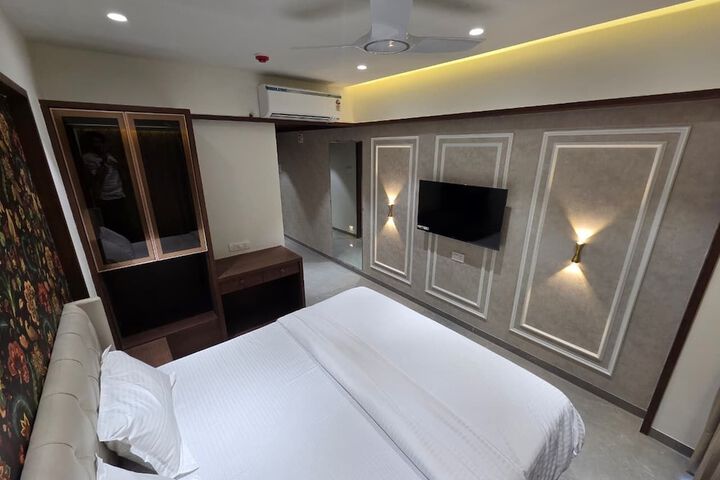 Room 4 of 31