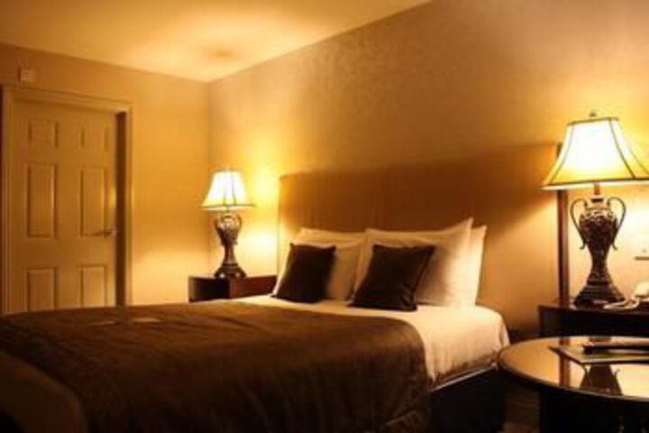 Room 13 of 31