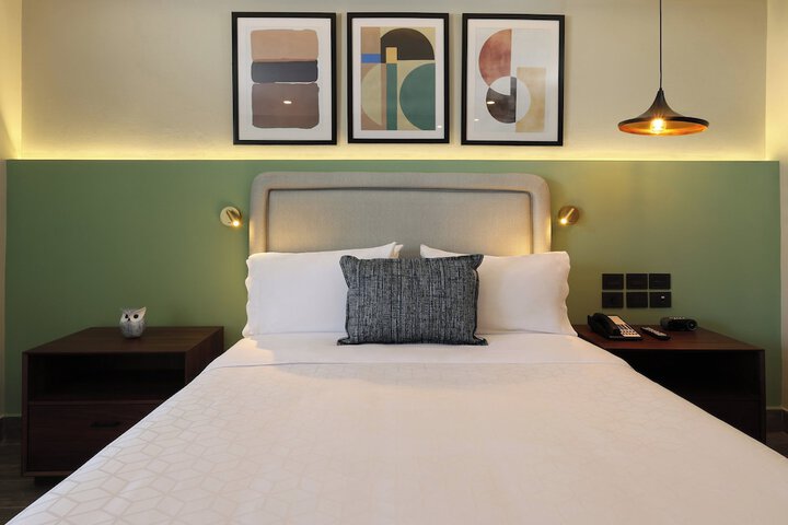 Room 14 of 46