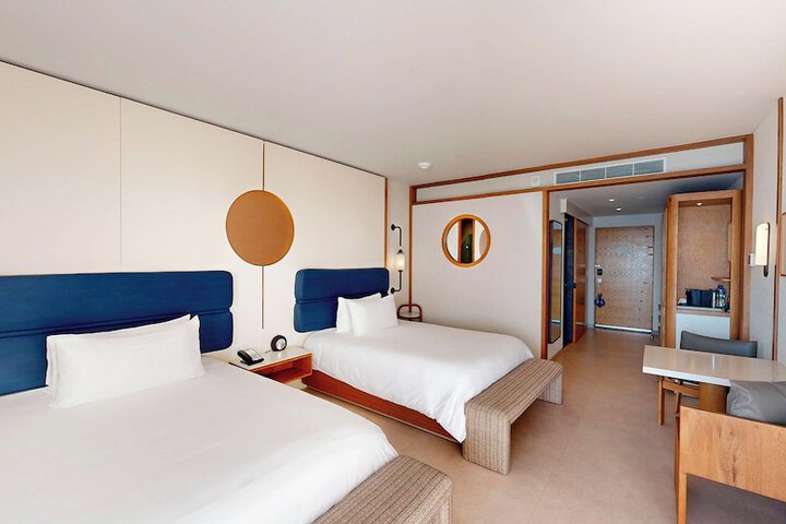 Room 54 of 136