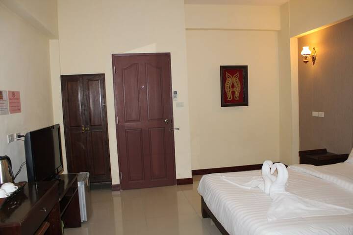 Room 10 of 60
