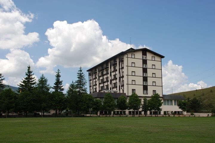 Hotel 72 of 80