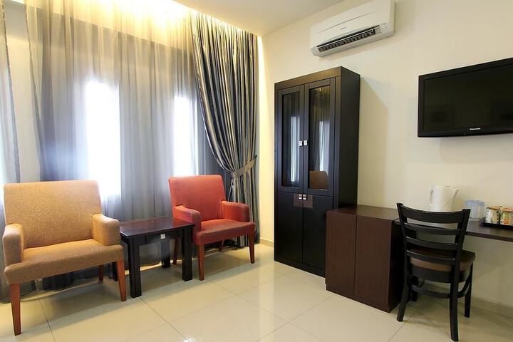 Room 17 of 29