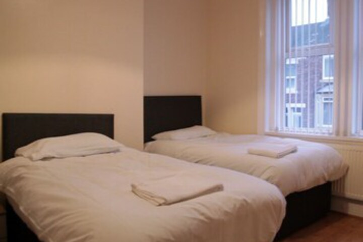 Room 32 of 32