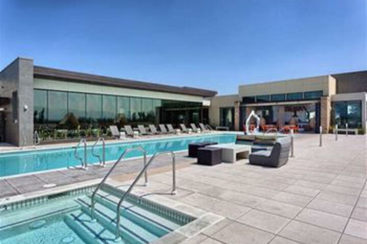 Pool 31 of 34