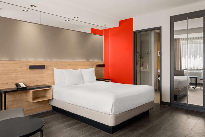 Room 17 of 58