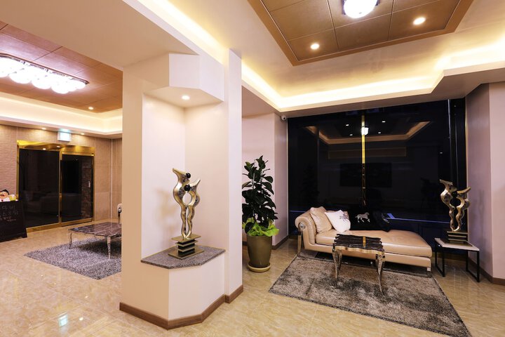 Hotel Interior 6 of 146