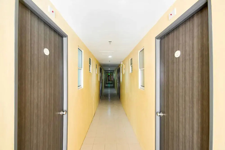 Room 9 of 15