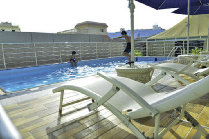 Pool 38 of 51