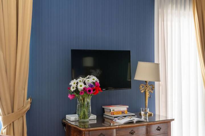 Room 196 of 380