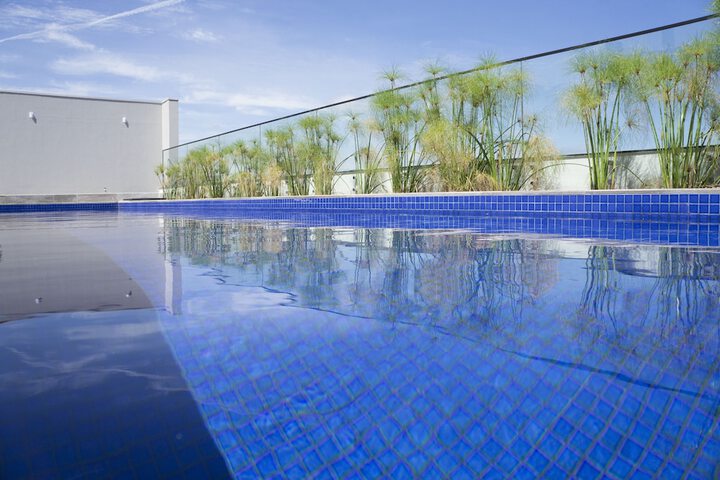 Pool 28 of 58