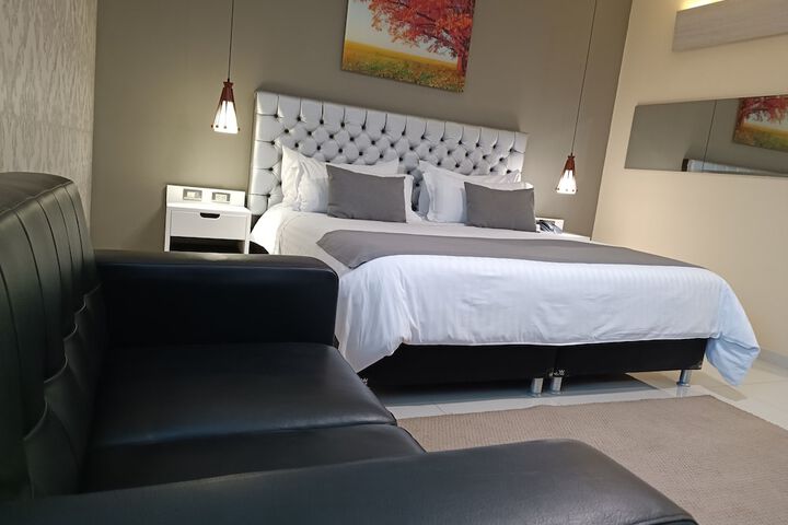 Room 8 of 30