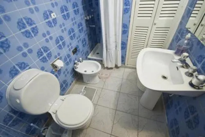 Room 7 of 15
