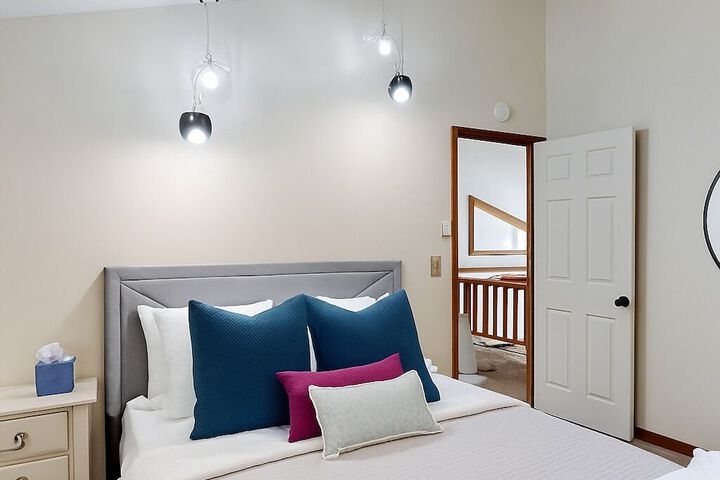 Room 1 of 21