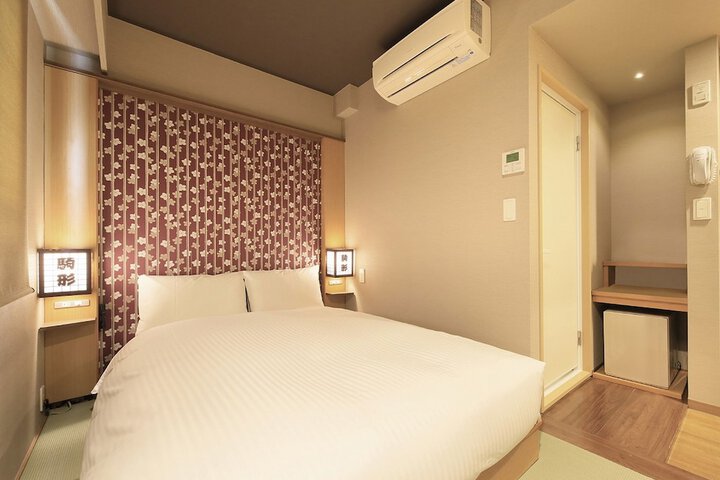 Room 17 of 57
