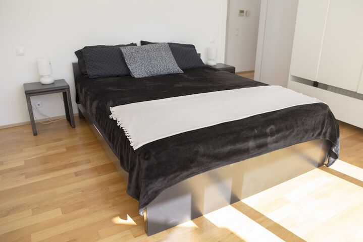 Room 3 of 56