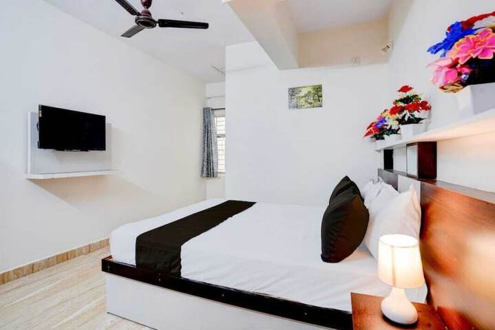 Room 3 of 5