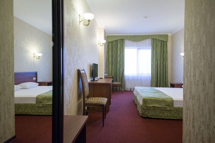 Room 10 of 49